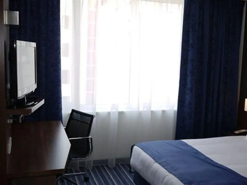 Holiday Inn Express Amsterdam - Schiphol By Ihg Hoofddorp 3*,  Holandia